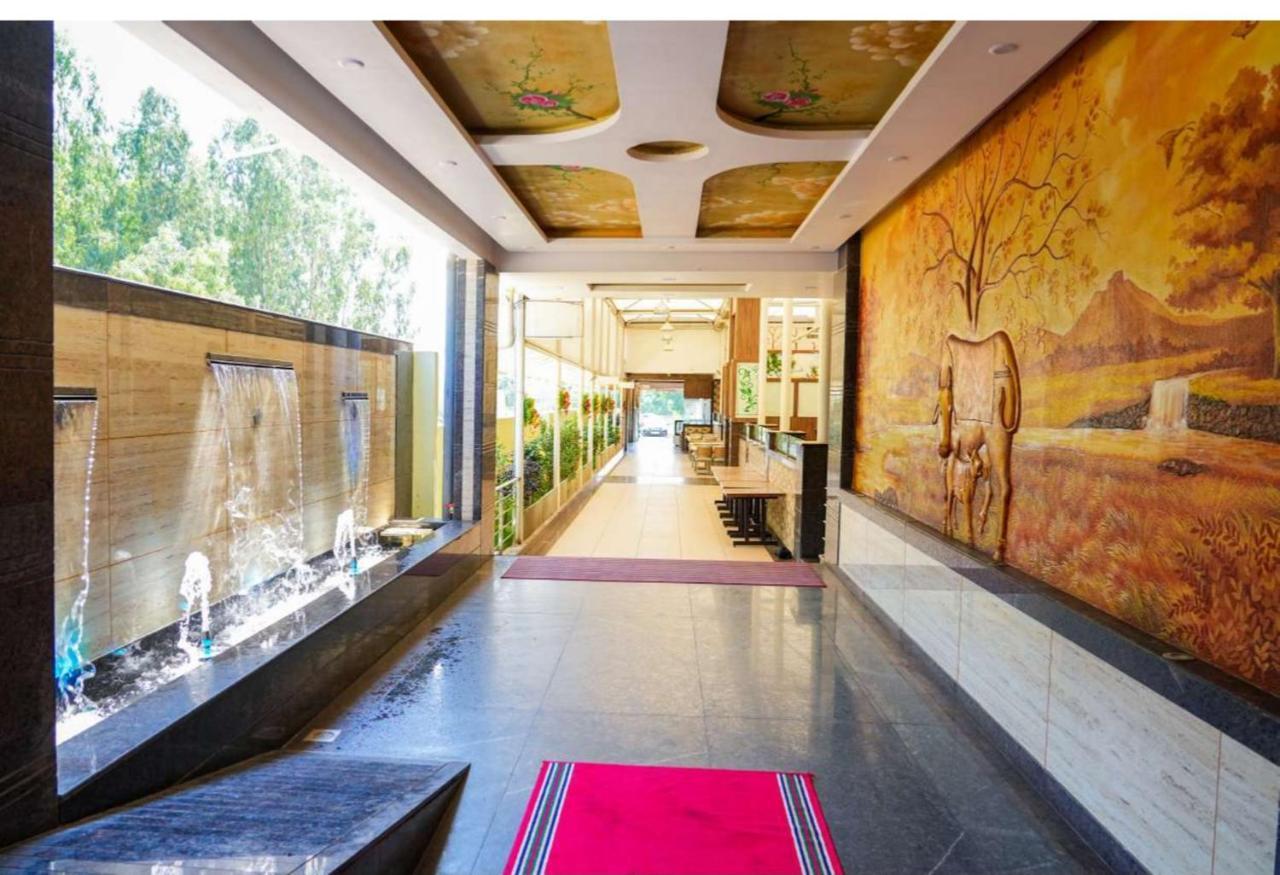 Sri Krishna Inn - Kempegowda Airport Bangalore Devanahalli Extérieur photo