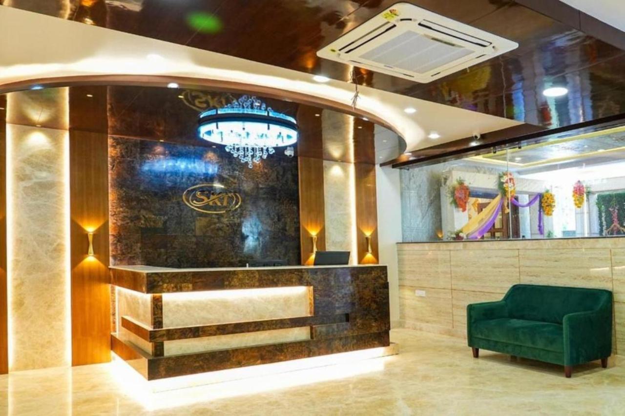 Sri Krishna Inn - Kempegowda Airport Bangalore Devanahalli Extérieur photo