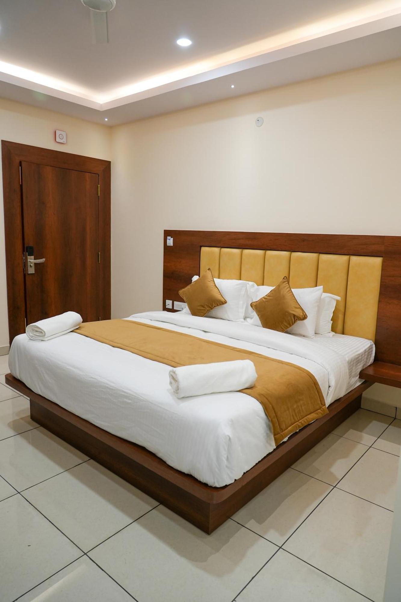 Sri Krishna Inn - Kempegowda Airport Bangalore Devanahalli Extérieur photo